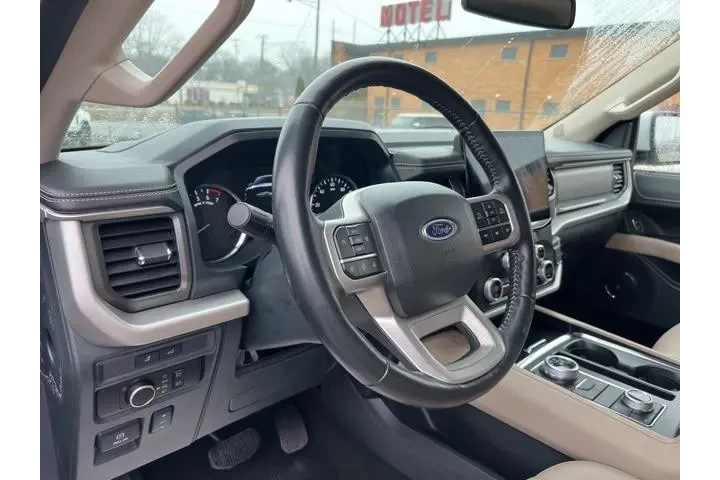 $39995 : Ford Expedition MAX 2024 4x4 image 8