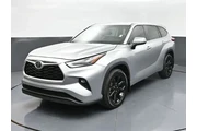 Toyota Highlander 2023 LE 4d en Houston