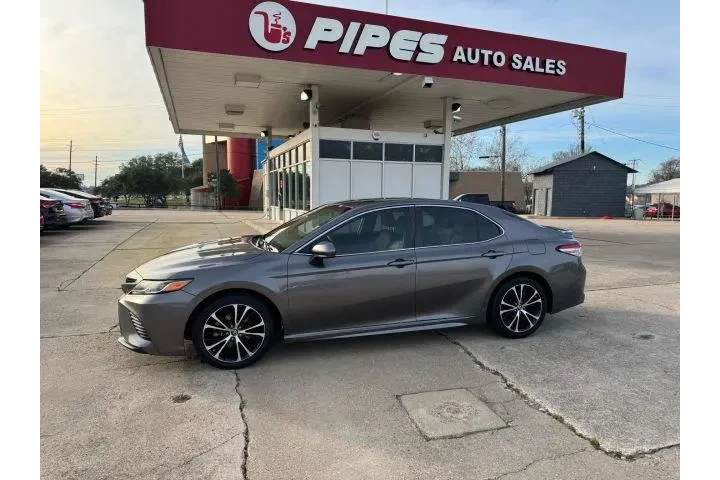 $14900 : Toyota Camry 2018 SE 4dr Sed image 2