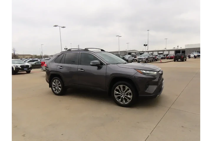 $30999 : Toyota RAV4 2023 Limited 4dr image 7