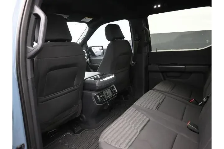 $38999 : Ford F-150 2023 4x4 Lariat 4 image 2