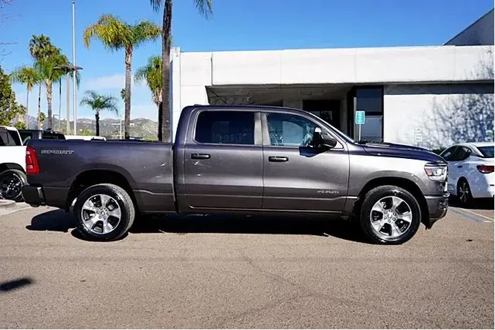 $39392 : Ram 1500 2023 4x4 Laramie 4d image 7