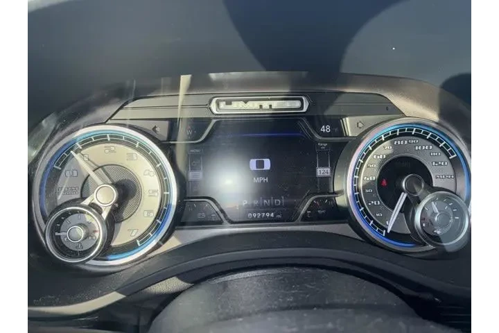 Ram 1500 2022 4x2 Limited 4d image 8