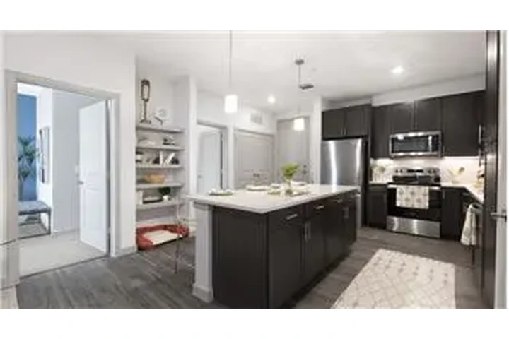 $1726 : Rental property with 0 bedro image 1