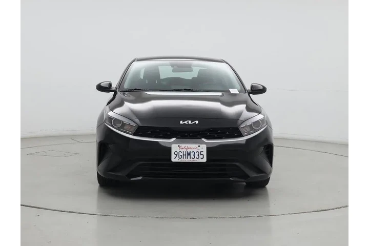 $18998 : Kia Forte 2023 LXS 4dr Sedan image 5