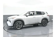 $17542 : Nissan Rogue 2024 AWD SV 4dr thumbnail