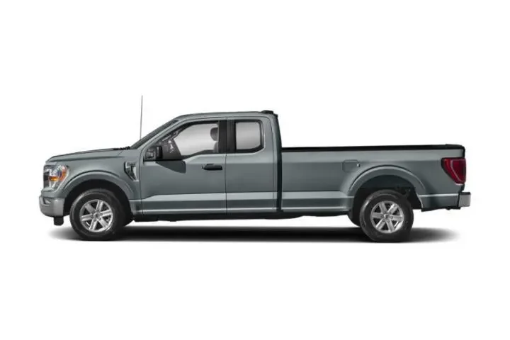 $38921 : Ford F-150 2023 4x4 XLT 4dr image 2