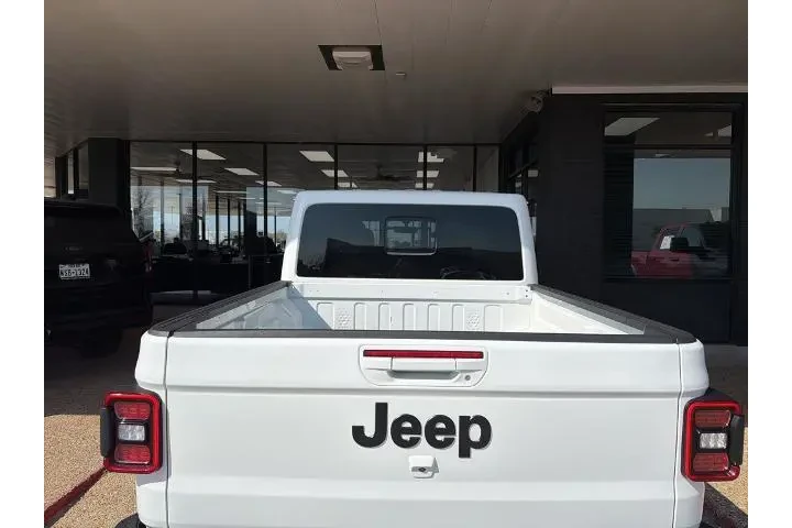 $33100 : Jeep Gladiator 2023 4x4 Over image 5