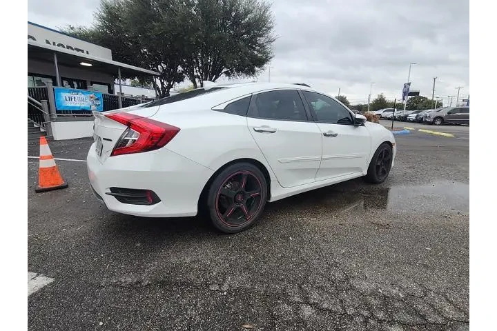 $18999 : Honda Civic 2019 Touring 4dr image 3