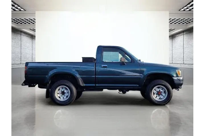 $8988 : Toyota Pickup 1994 2dr DX 4W image 6