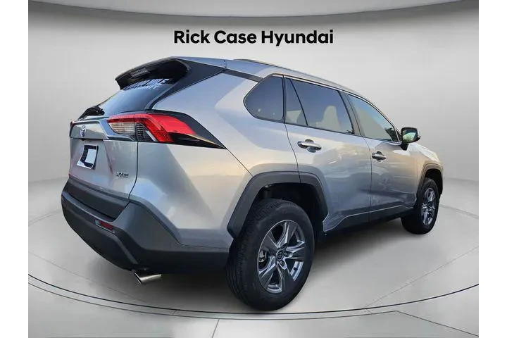 $28491 : Toyota RAV4 2023 XLE 4dr SUV image 5