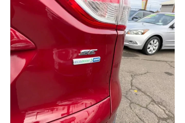 $7498 : 2014 Escape SE image 9