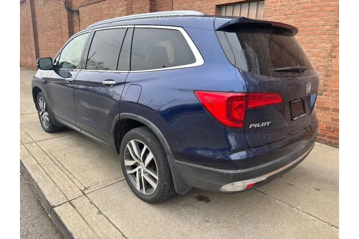 $17000 : 2017 Pilot Elite image 4