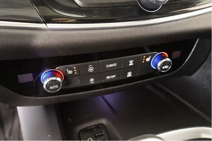 $20489 : Buick Enclave 2020 Essence 4 image 7