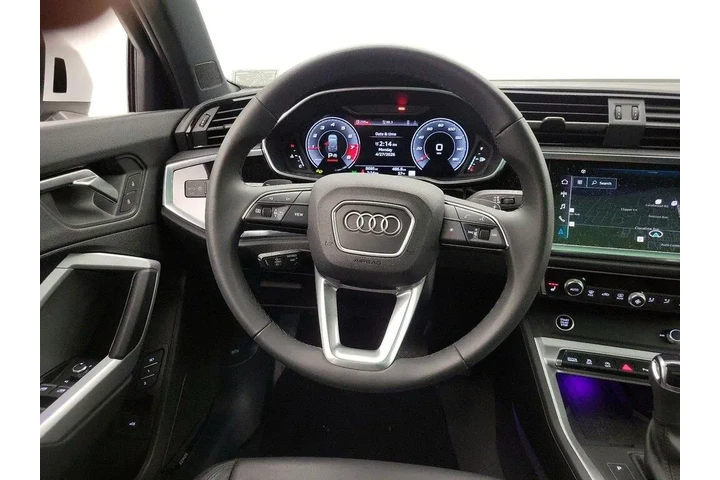 $36998 : Audi Q3 2025 AWD quattro S l image 10