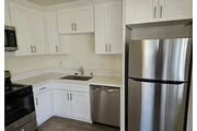$1500 : 1 bedroom apartment in LA thumbnail