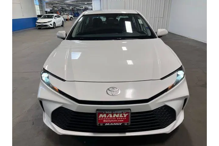 $26573 : Toyota Camry 2025 LE 4dr Sed image 8