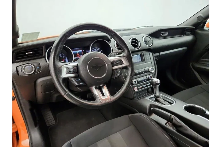 $22998 : Ford Mustang 2020 EcoBoost 2 image 9