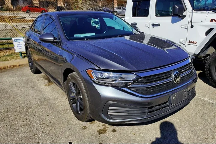 $22789 : Volkswagen Jetta 2023 SE 4dr image 1