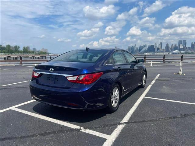 $7200 : 2013 HYUNDAI SONATA image 6