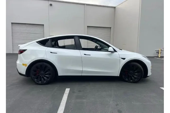 $31489 : Tesla Model Y 2022 AWD Perfo image 3