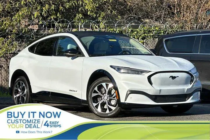 $26888 : Ford Mustang Mach-E 2023 Pre image 1