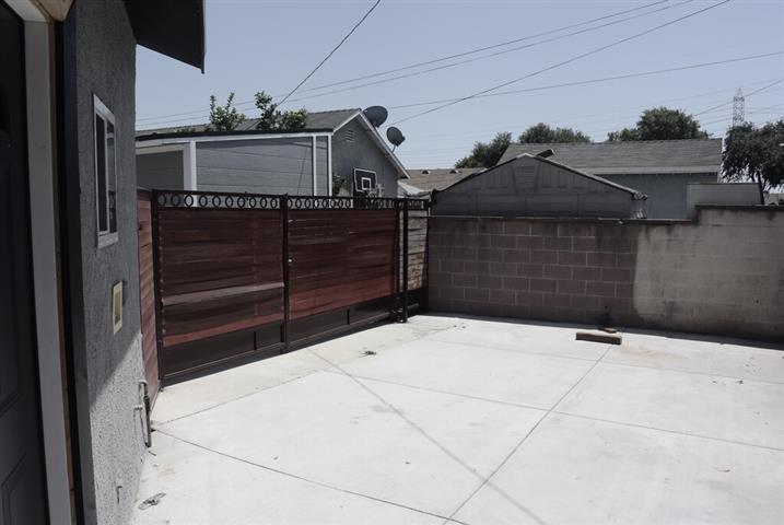 $1420 : Rent in South Gate image 3