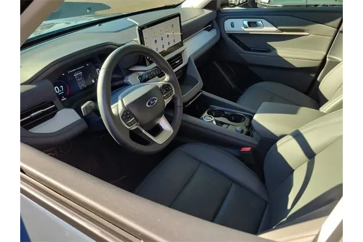 $38988 : Ford Explorer 2025 Active 4d image 3
