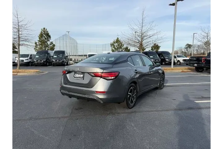 $18045 : Nissan Sentra 2024 SV 4dr Se image 8