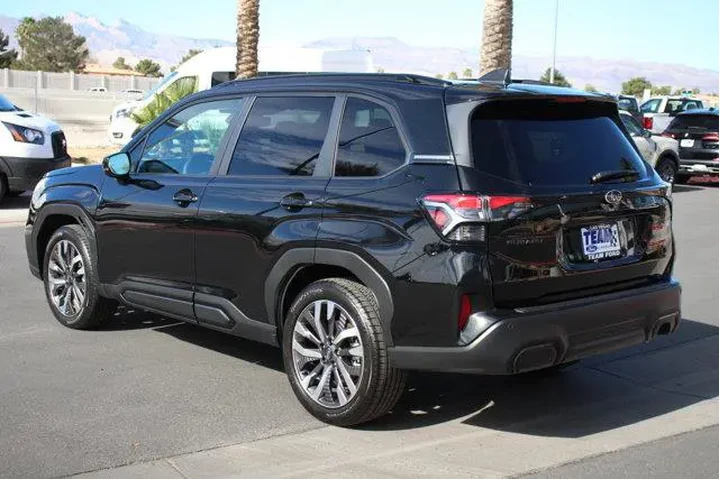 $38788 : Subaru Forester 2026 AWD Tou image 5