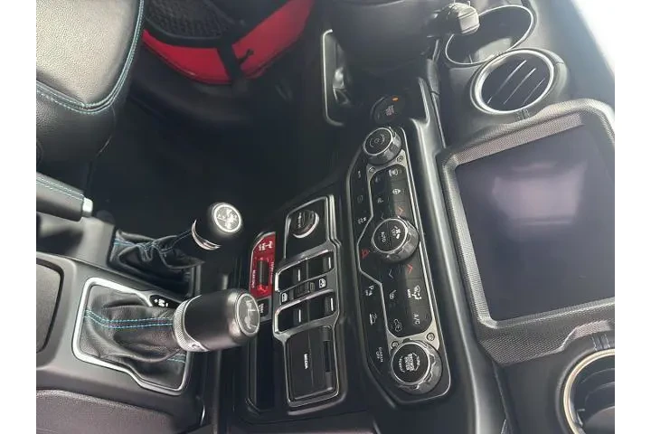 $34199 : Jeep Wrangler Unlimited 2022 image 7