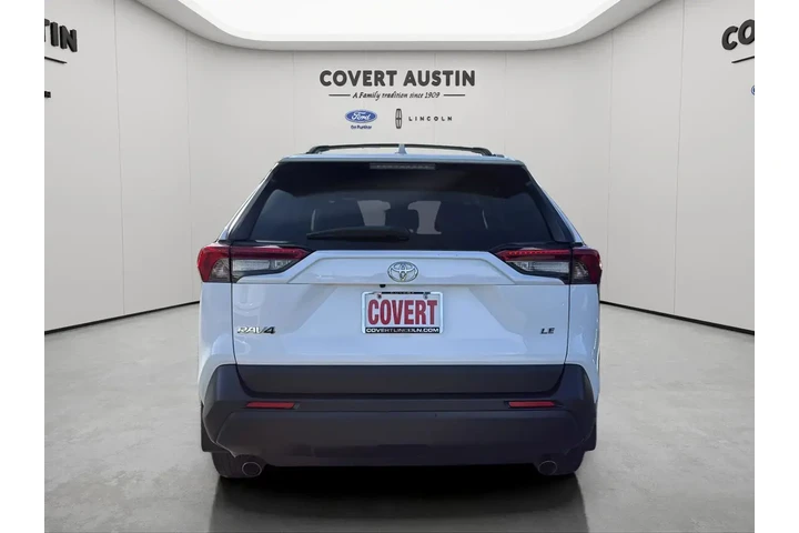 $23314 : Toyota RAV4 2020 LE 4dr SUV image 4