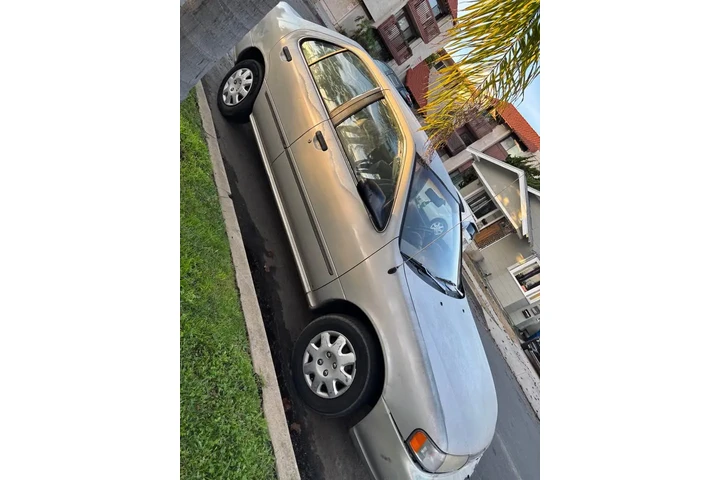 $1500 : nissan sentra image 4