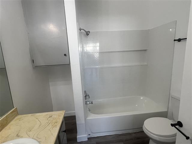 $1350 : Single/Estudio en Van Nuys image 1