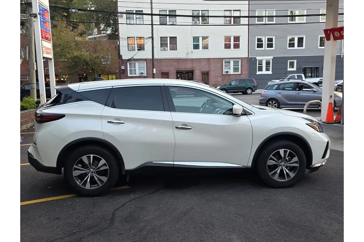 $14995 : 2022 Murano S image 6