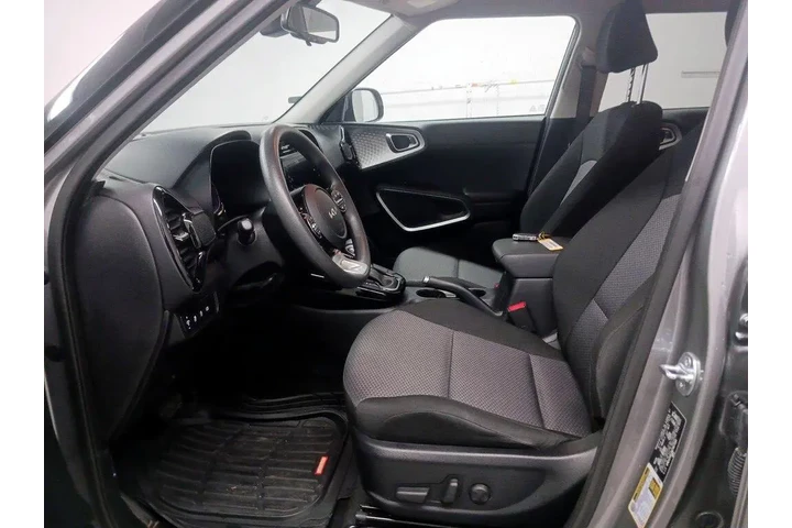 $18998 : Kia Soul 2024 S 4dr Crossove image 10