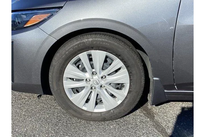 $17950 : Nissan Sentra 2025 S 4dr Sed image 8