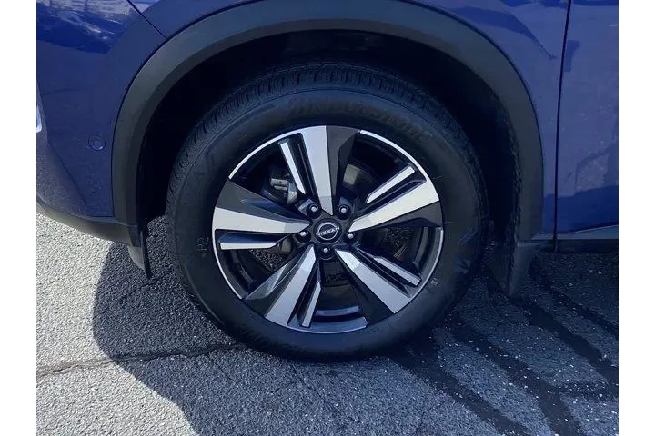 $23662 : Nissan Rogue 2023 AWD Platin image 9