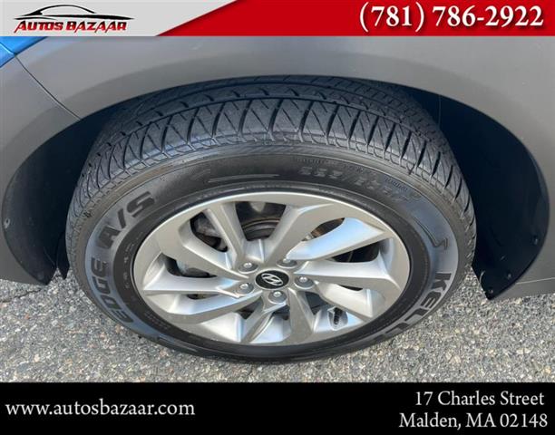 $15995 : Used  Hyundai Tucson SEL AWD f image 9