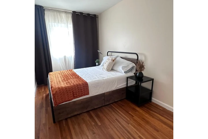 $200 : Rooms for rent Apt NY.1247 image 4