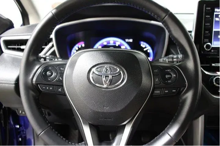 $27411 : Toyota Corolla Cross 2022 AW image 9