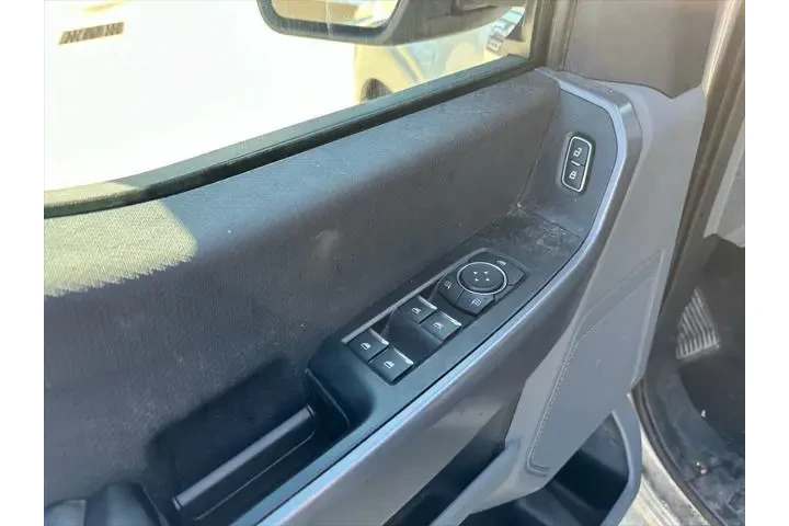 $35995 : Ford F-150 2022 4x4 XLT 4dr image 10