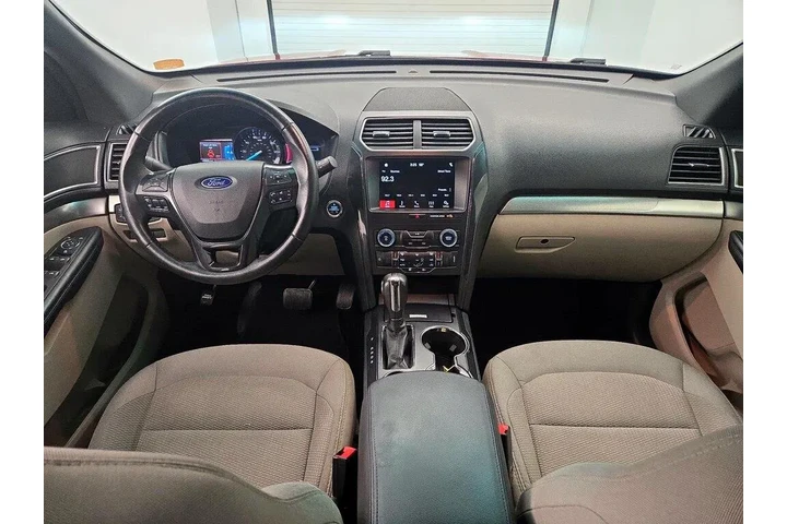 $17998 : Ford Explorer 2019 XLT 4dr S image 9