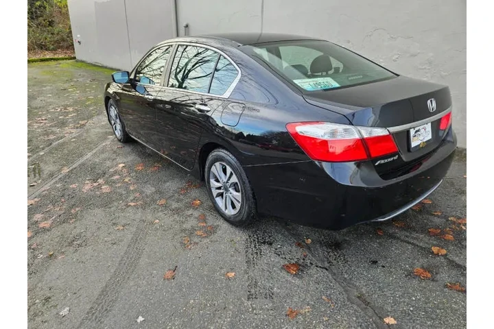 $11700 : 2014 Accord LX image 6