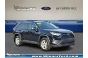 Toyota RAV4 2021 AWD XLE 4dr en Camden