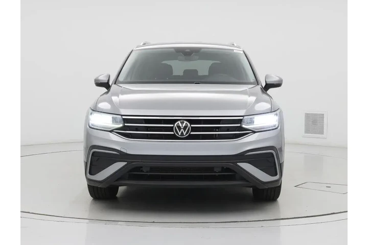 $19998 : Volkswagen Tiguan 2022 SE 4d image 5