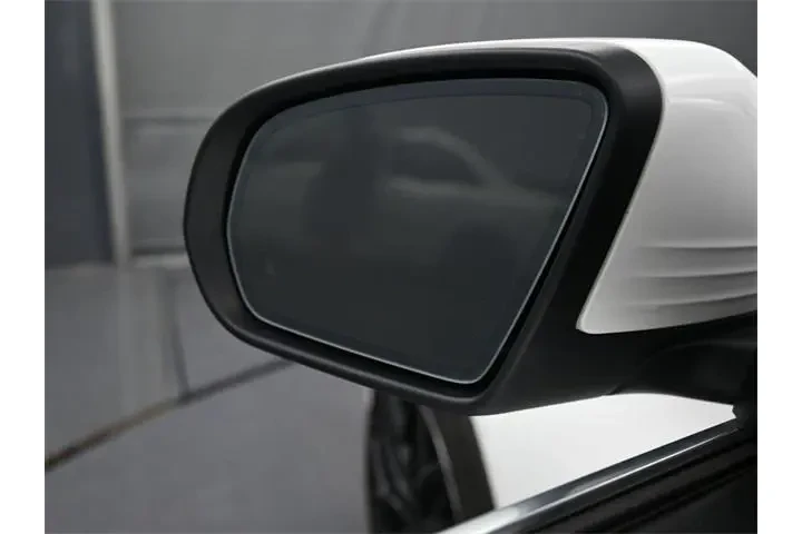 $21244 : Mercedes-Benz C-Class 2021 A image 5