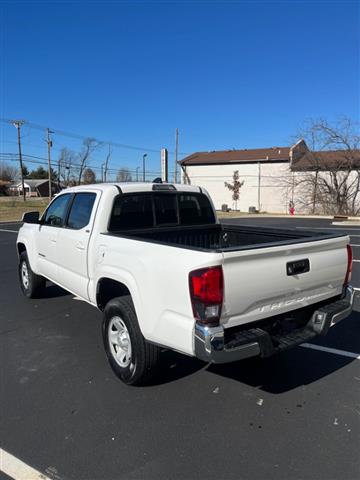 $26995 : 2021 Tacoma SR5 Double Cab I4 image 7