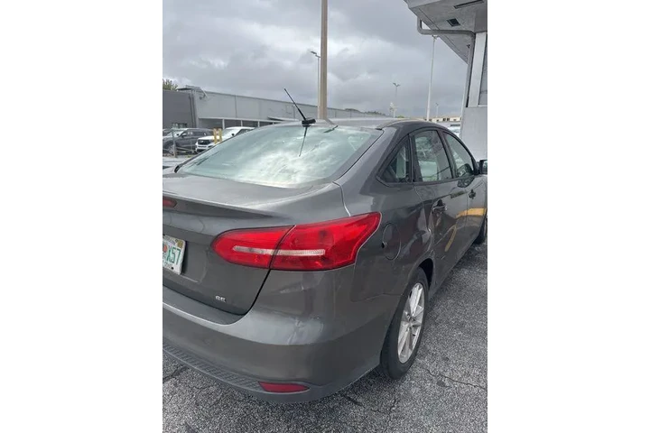 $5990 : Ford Focus 2017 SE 4dr Sedan image 5