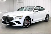 $35990 : Genesis G70 2025 2.5T Standa thumbnail